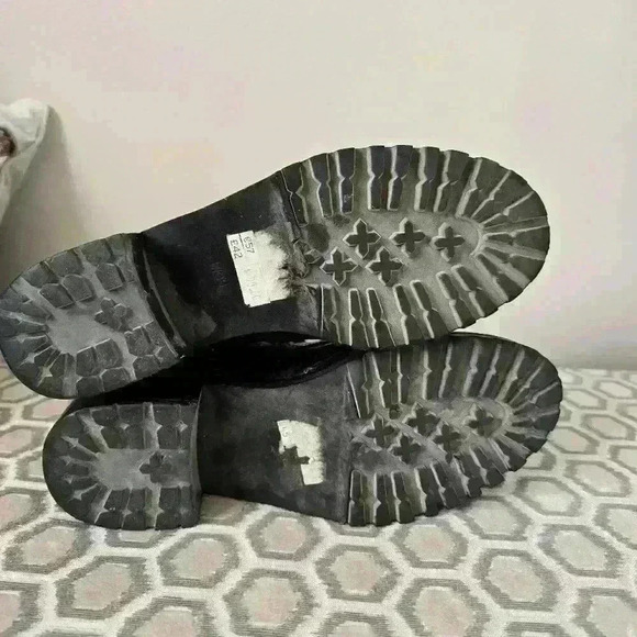 TOPSHOP PATTEN HEEL  BOOTIE - Picture 7 of 11